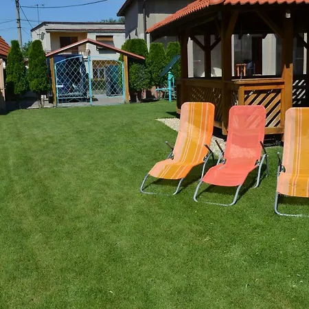 Alex S Bazenom Guest house Kalonda