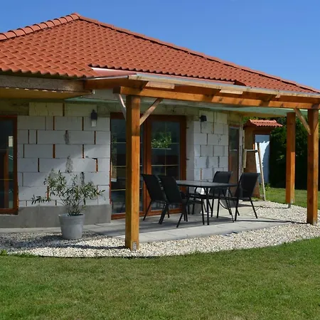 Alex S Bazenom Guest house