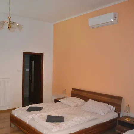 Guest house Alex S Bazenom *